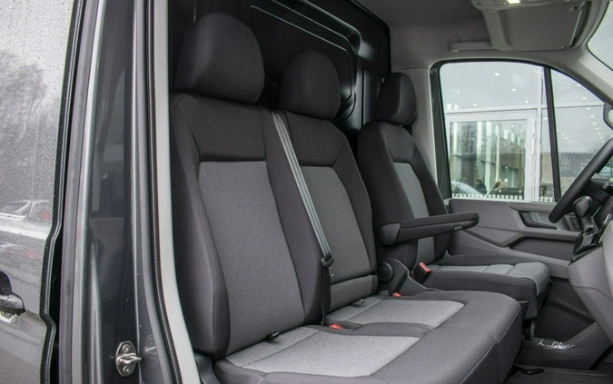 Volkswagen Crafter cena 210699 przebieg: 5, rok produkcji 2024 z Ryn małe 232